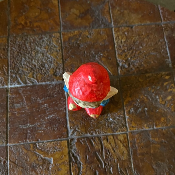 Vintage hand painted gnome - Picture 7 of 7